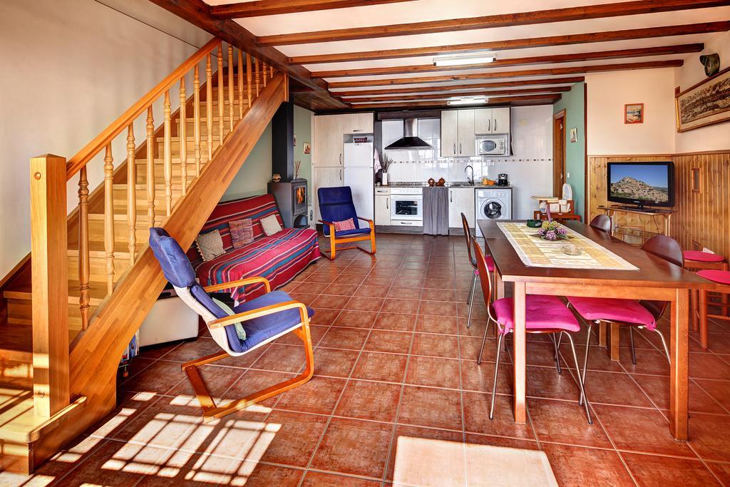 Apartamentos Bellavista Alquézar Pokoj fotografie
